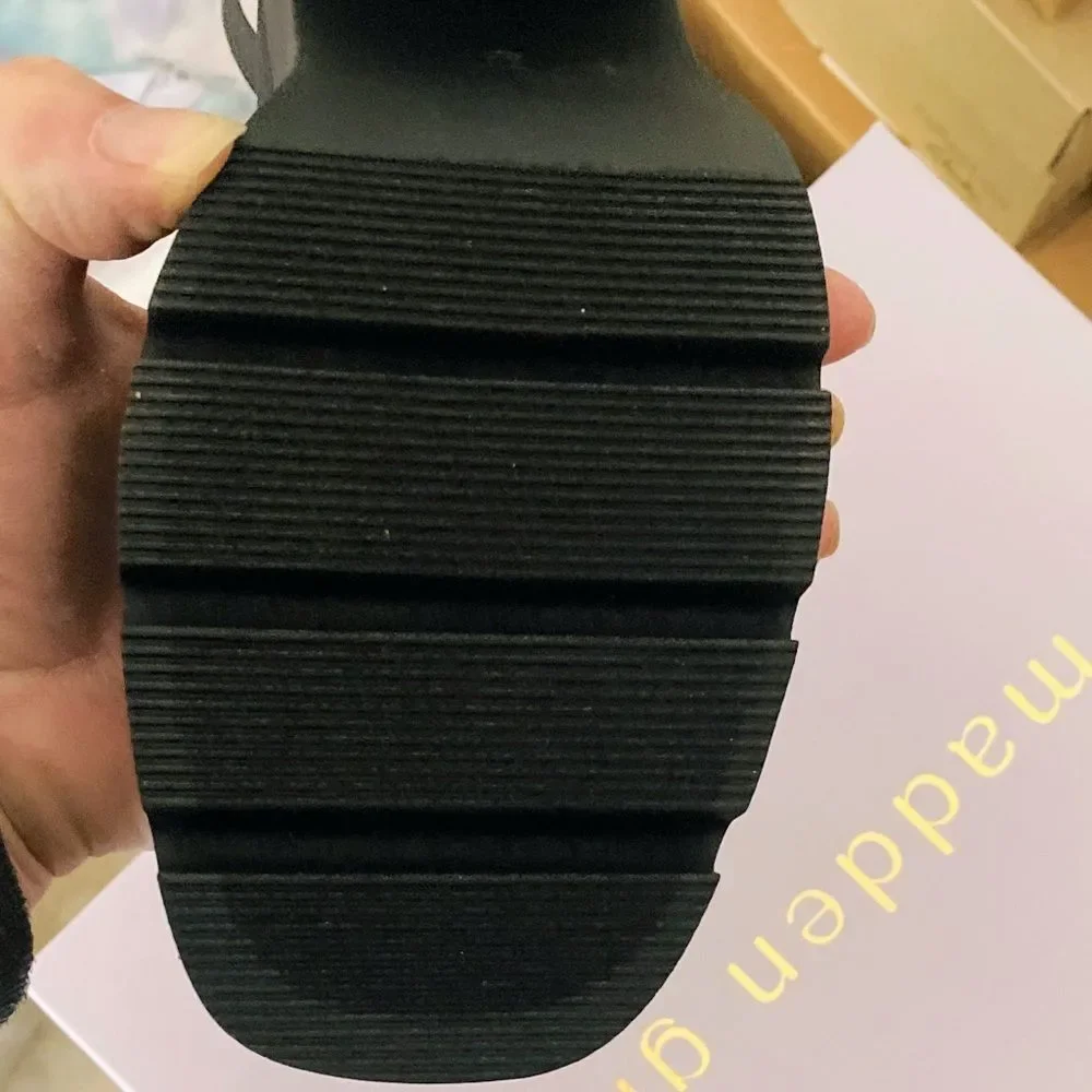 MADDEN GIRL Temple Heel Sandal Woman Size 9.5 Black Lug Sole Block Platform NEW - Picture 7 of 9